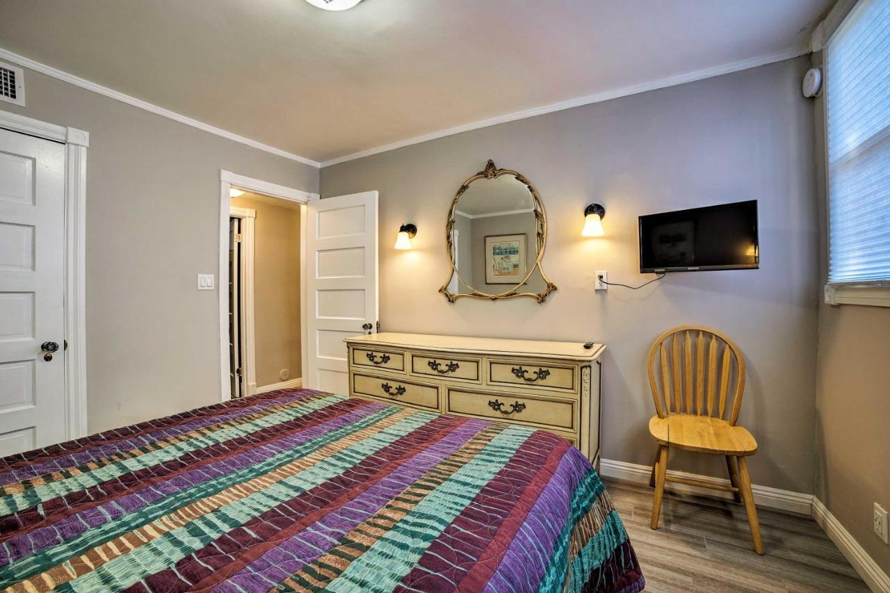 Updated Home On Catalina Island Walk To The Coast Avalon Exterior photo