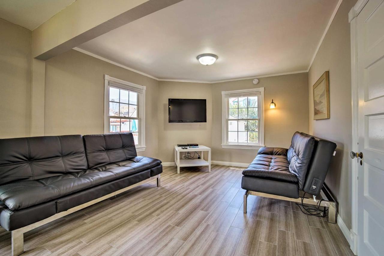 Updated Home On Catalina Island Walk To The Coast Avalon Exterior photo